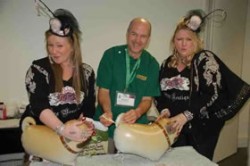 Eric (Crufts offical Vet) checks out our doggys before the big show!